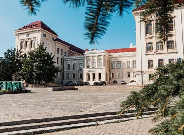 Grigore T. Popa University